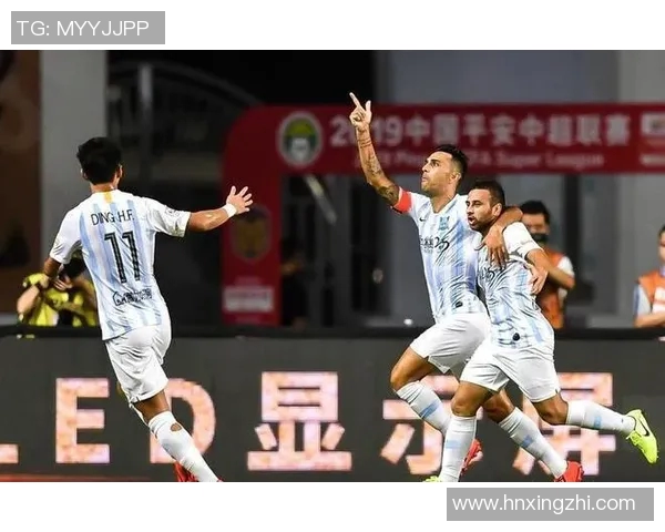 广州富力主场迎战上海球队力争胜利争夺联赛积分榜更高位置