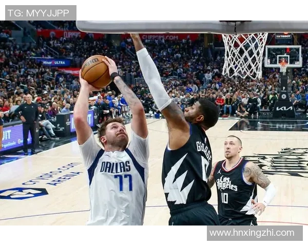 快船与独行侠第六场激战回顾球星对决与战术较量的精彩瞬间